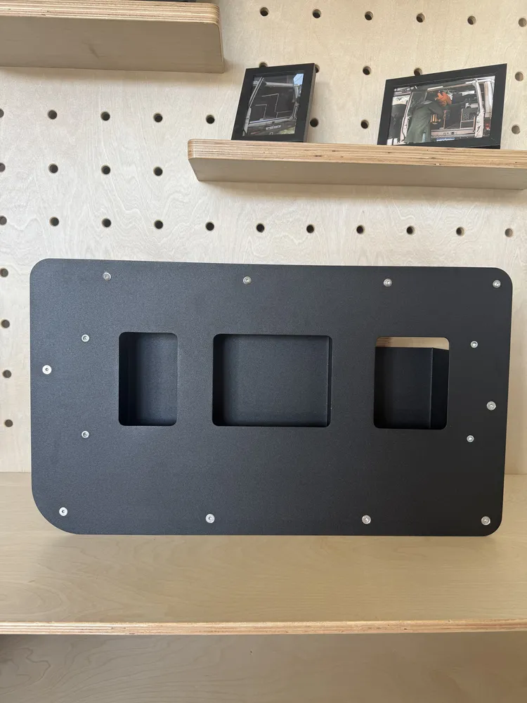 Driver-door-card-with-pockets
